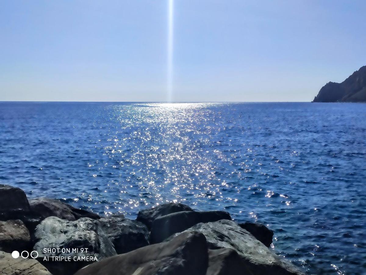 Via Verdi 5, Gli Affreschi Монтероссо-аль-Маре Екстер'єр фото